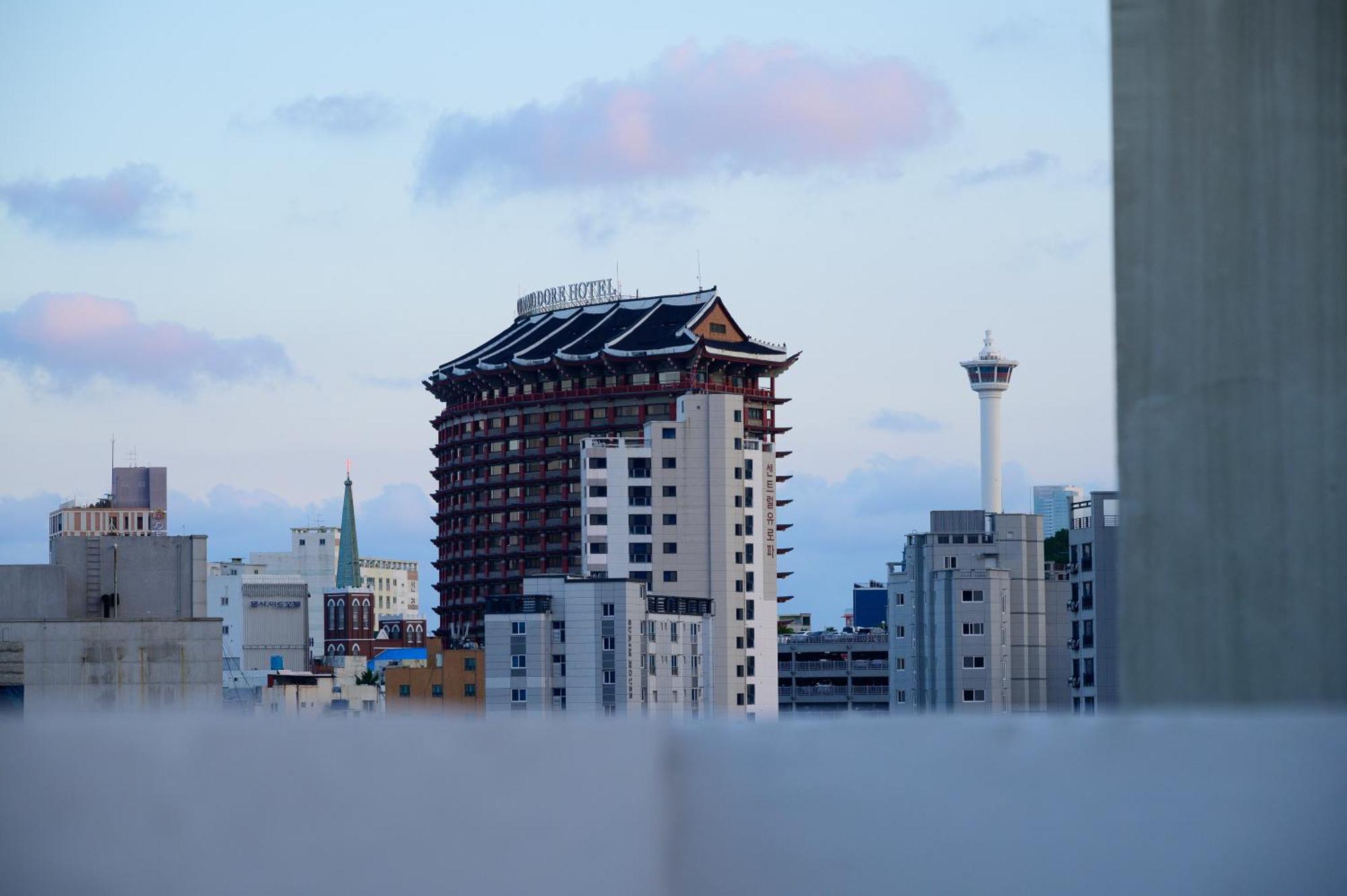 Catnap Guesthouse Busan Bagian luar foto