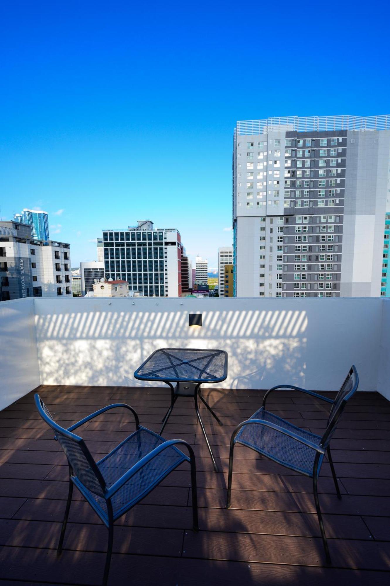Catnap Guesthouse Busan Bagian luar foto